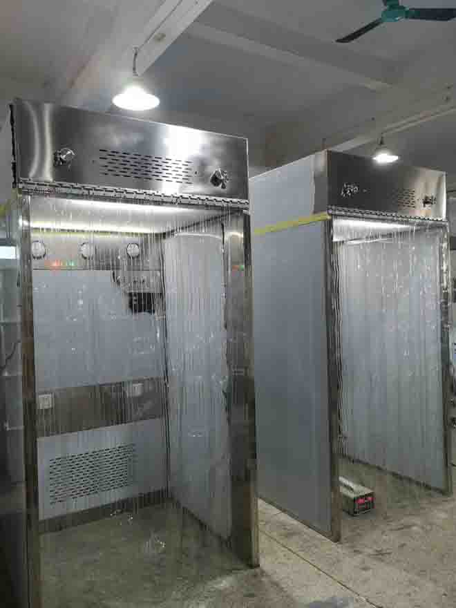 層流罩制作現(xiàn)場(chǎng) 層流罩制作現(xiàn)場(chǎng)